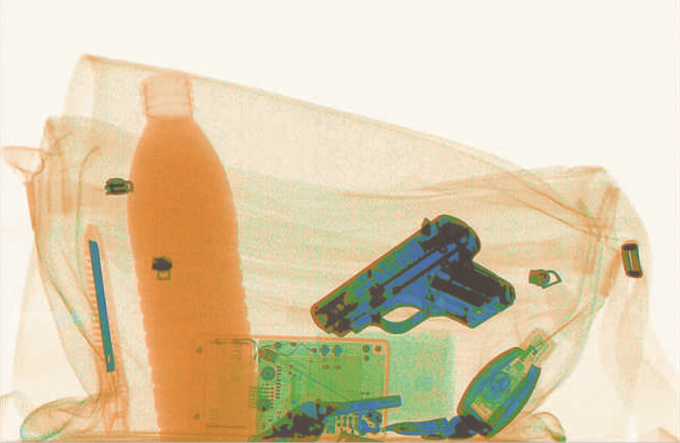 Kaasaskantav kahekanalenergia 120kv X Ray pagasikassett on lihtne liikuda